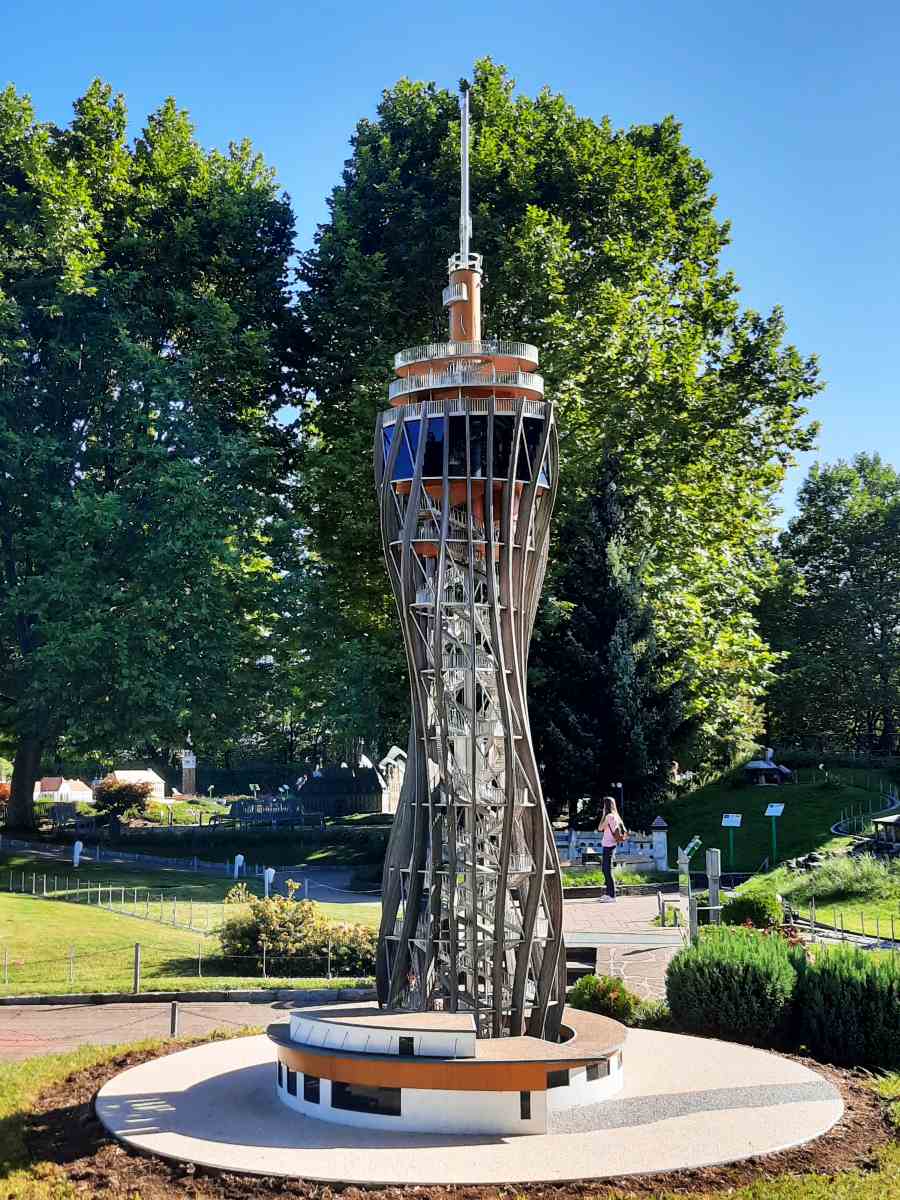 Pyramidenkogel Modell im Minimundus